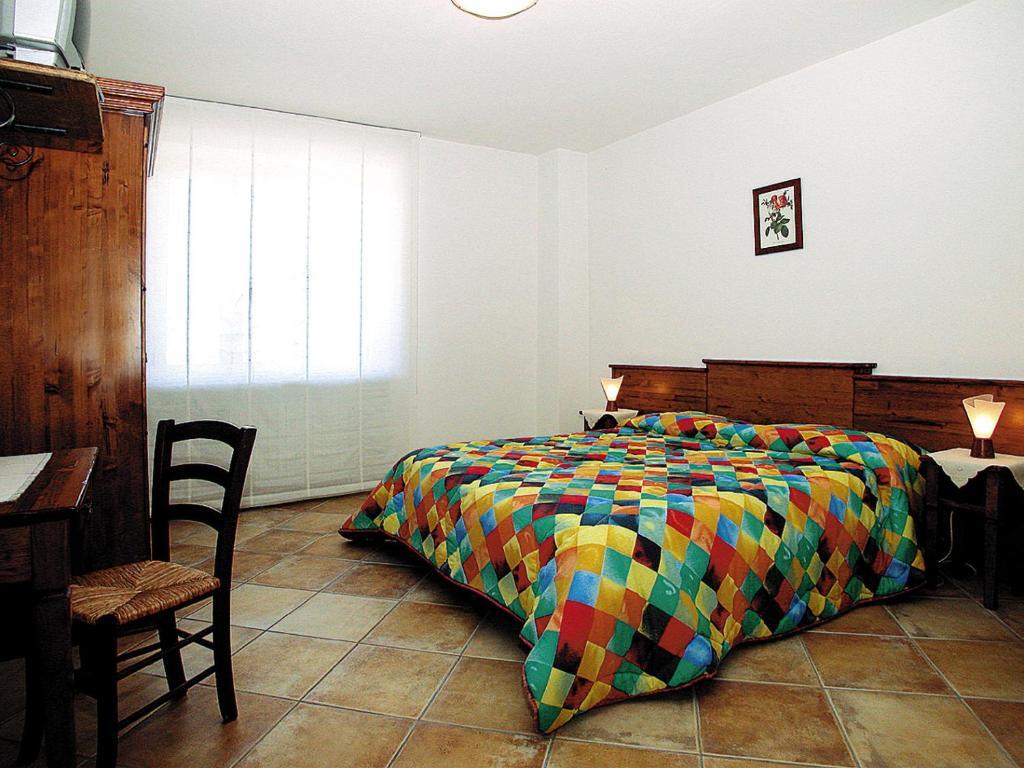 モンテーウ・ロエーロ Agriturismo Cascina Vronaヴィラ エクステリア 写真
